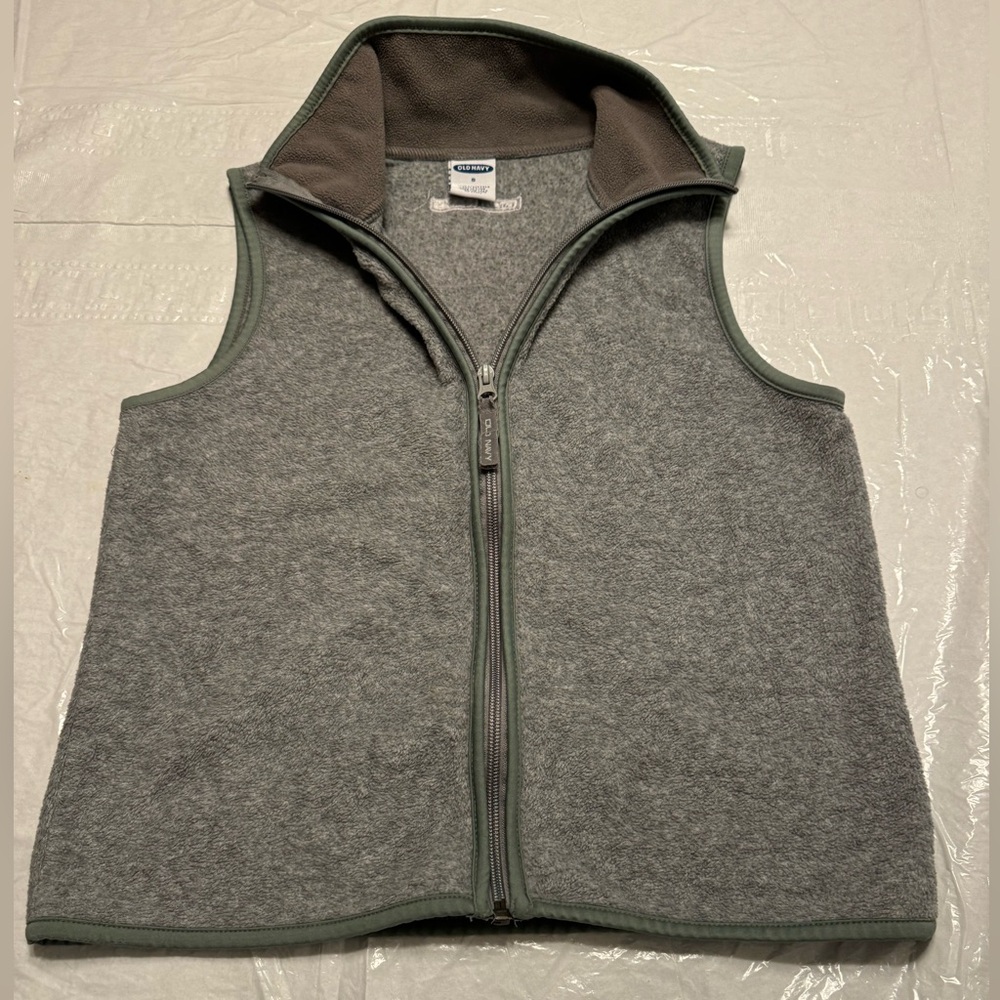 2 Old Navy Fleece Zip Up Vests Size Small - Picture 8 of 9